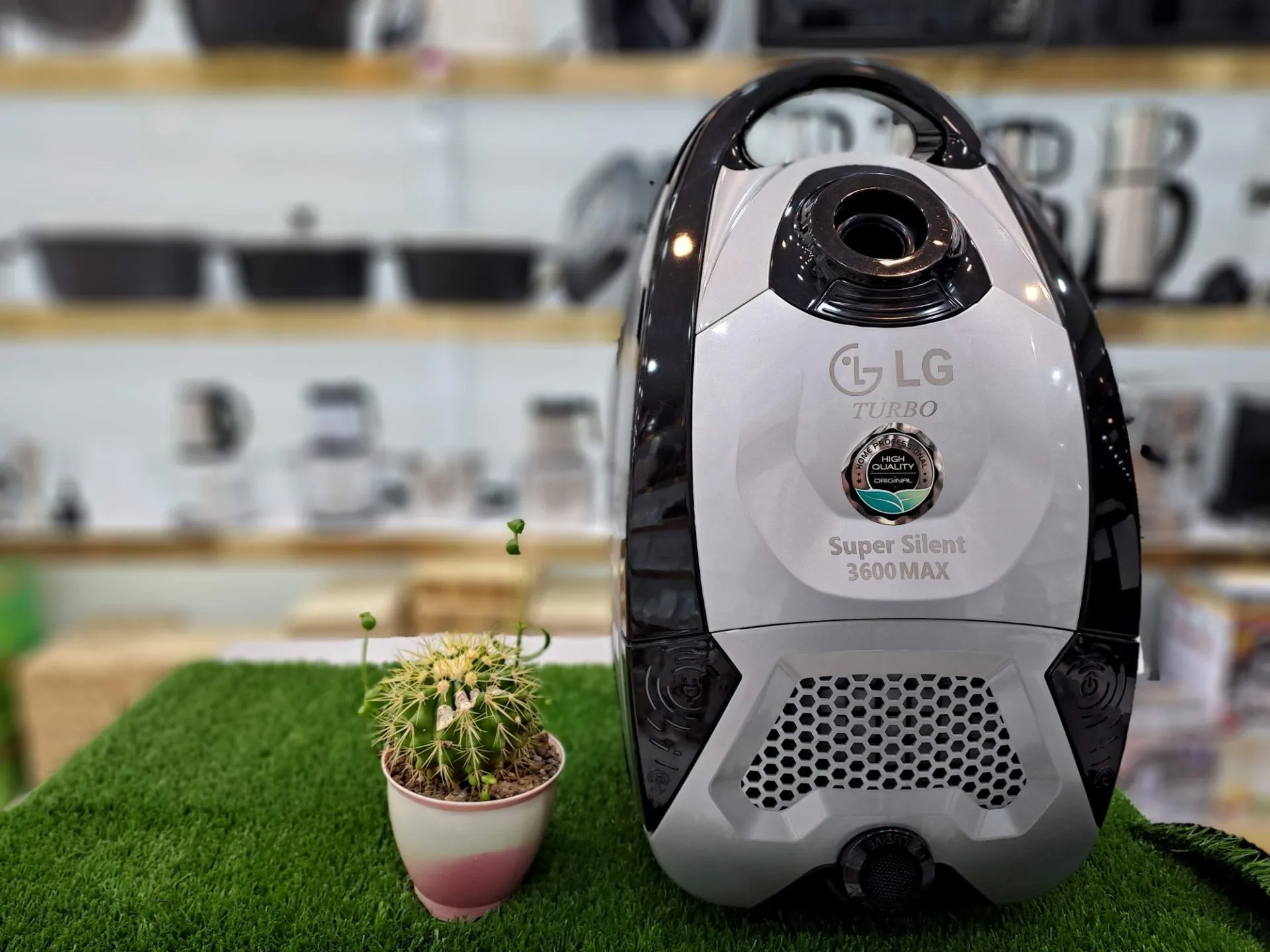 جاروبرقی موشکی ال‌جی طرح  LG